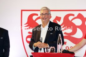 15.10.24 VfB Stuttgart Dunkelroter Tisch