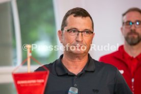 11.06.24 VfB Stuttgart Dunkelroter Tisch